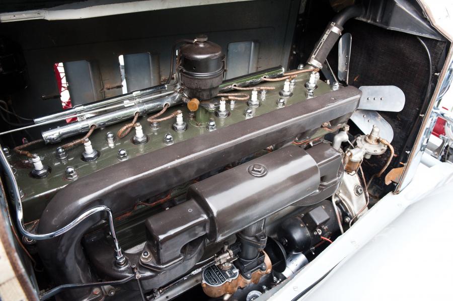 Packard Model 840 Deluxe Eight Convertible Coupe 1931 года  (фото 13 из 33)